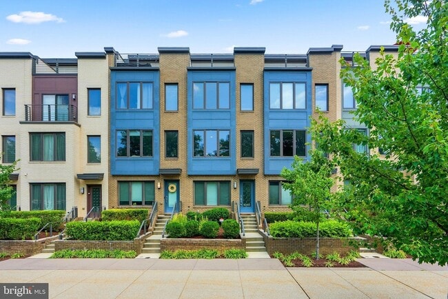 Photo - 10413 Fernwood Rd Townhome