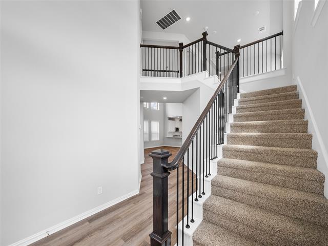 Foto del edificio - 3049 Elmwood St