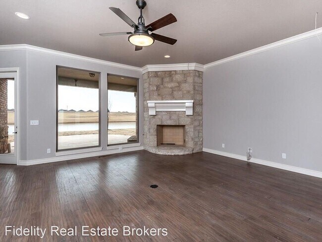 Building Photo - 3 br, 3.5 bath House - 16733 Little Leaf Ct.