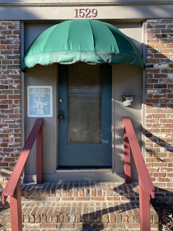 Foto del edificio - 1525 Landon Ave