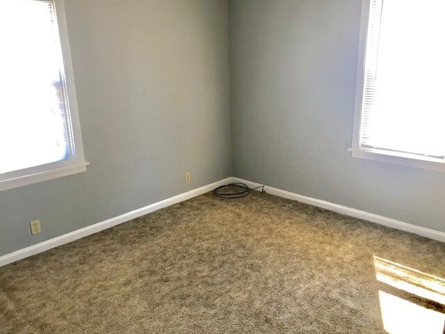 Foto del edificio - 1027 E Columbia St