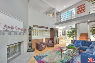 Building Photo - 7943 Willow Glen Rd