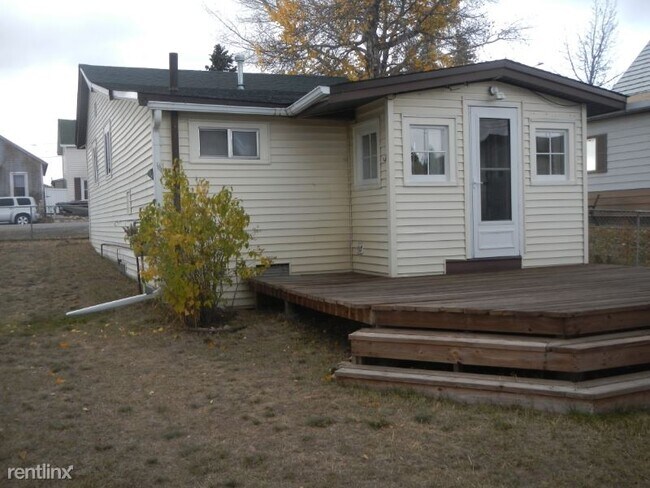 Foto del edificio - 2 br, 1 bath House - 307 Elm St