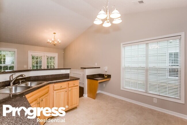 Foto del edificio - 145 N Square Ln