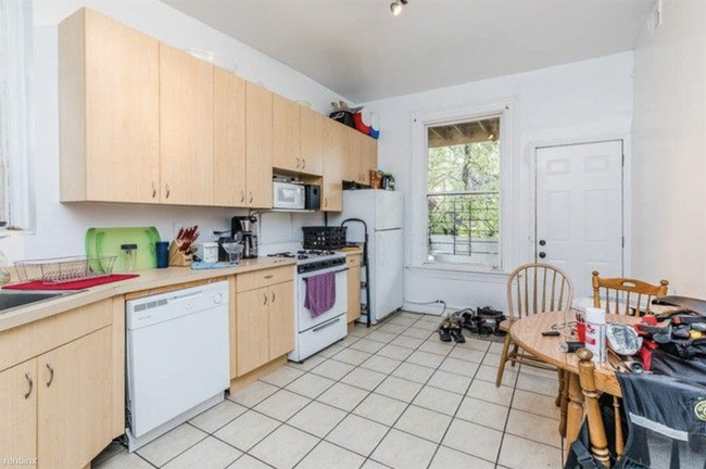 Building Photo - 2 br, 1 bath  - 1433 N Wicker Park Ave 1433-3