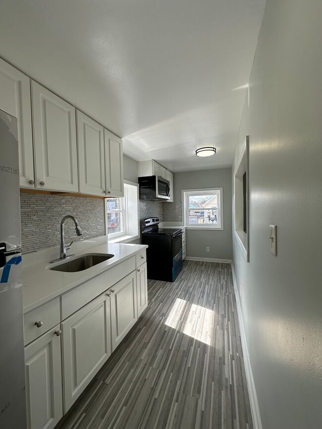 Interior Photo - Somerset Apartments