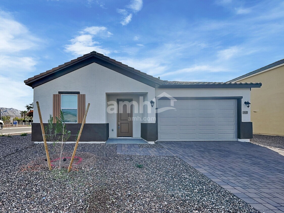 Primary Photo - 2127 W Magdalena Lane