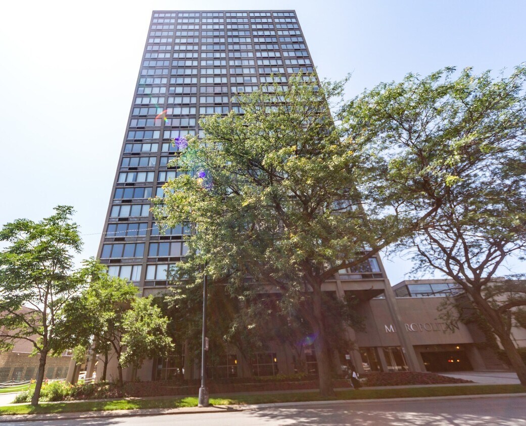 Primary Photo - 5320 N Sheridan Rd