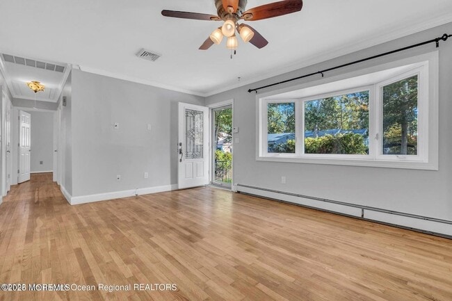 Building Photo - 2253 Llewellyn Pkwy