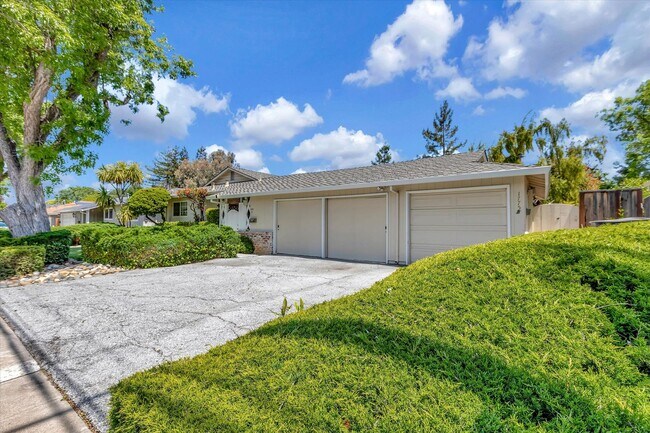 Building Photo - 1775 Springer Rd