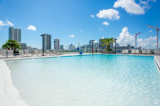 Foto del edificio - Midtown 5