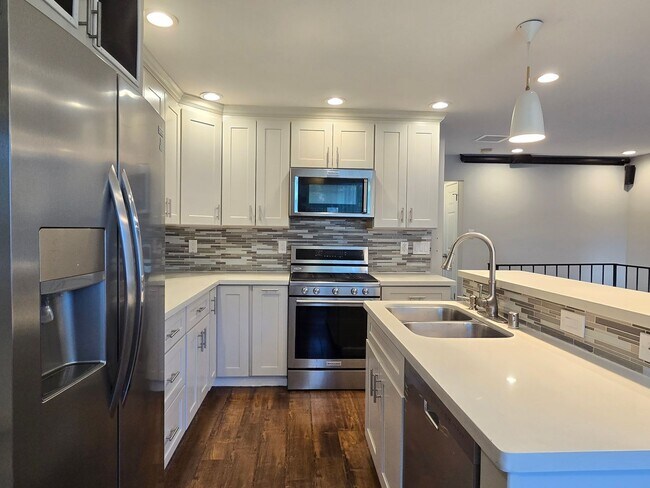Foto del edificio - 4547 Caraway Ct