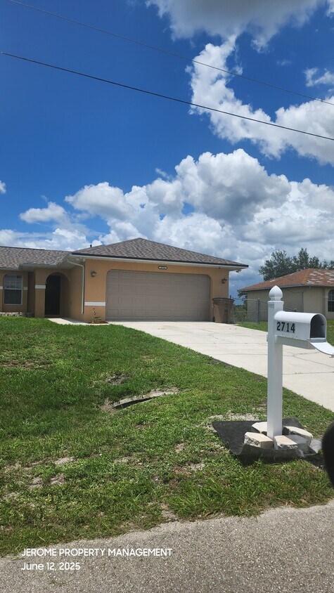 Foto principal - 2714 69th St W