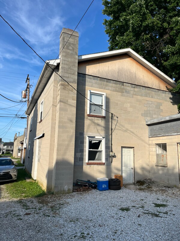 Foto principal - 536 S Franklin St