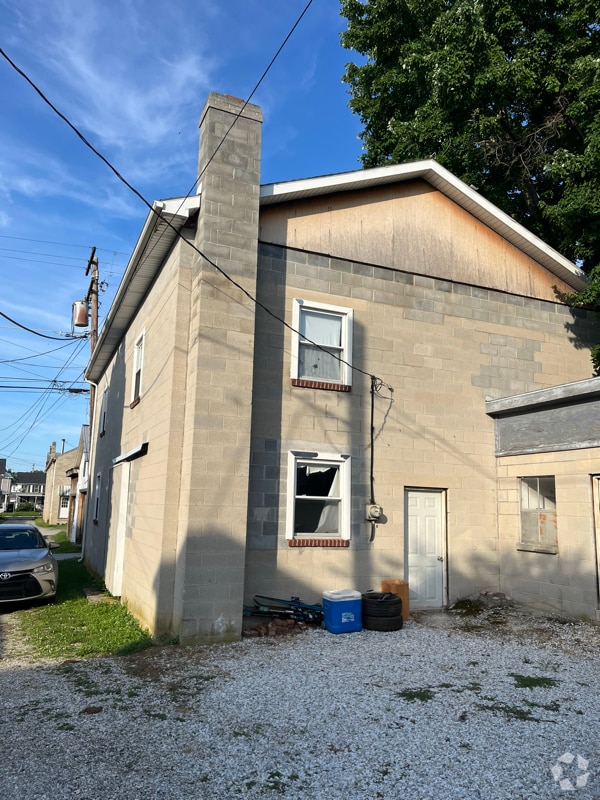 Building Photo - 536 S Franklin St