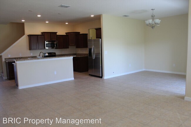 Building Photo - 3 br, 2.5 bath House - 3005 Salford St