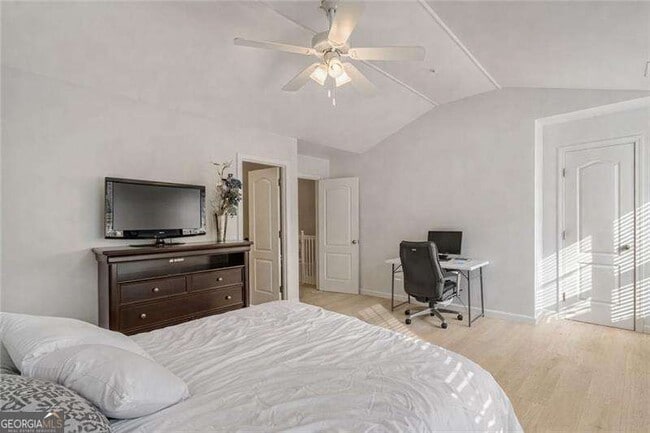 Building Photo - 1204 Harris Commons Pl