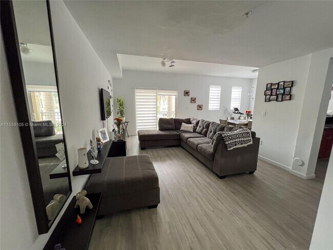 Foto del edificio - 11503 NW 89th St