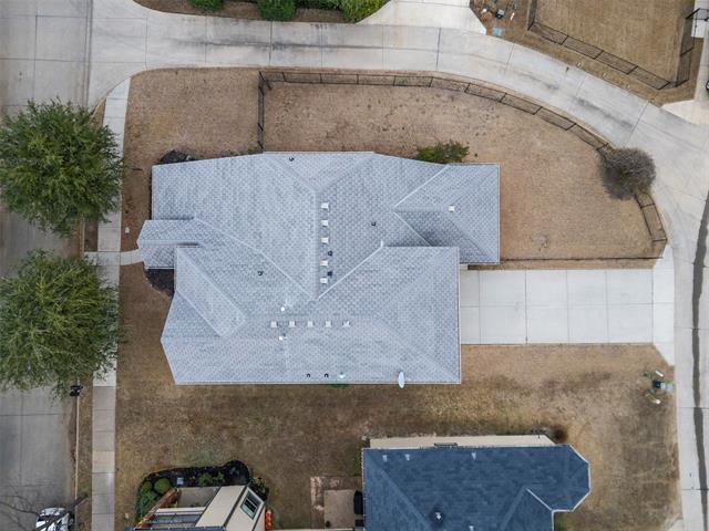 Foto del edificio - 7801 Keechie Dr