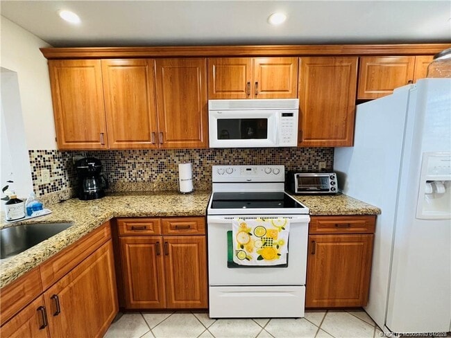 Foto del edificio - 10102 S Ocean Dr