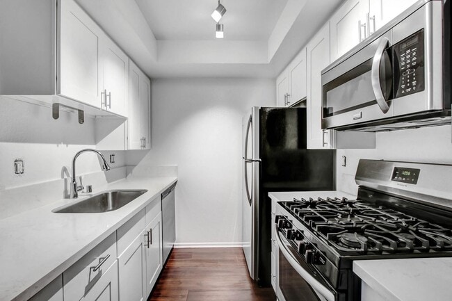 Building Photo - Franklin Place