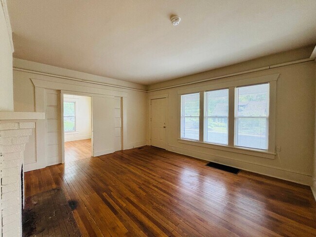 Foto del edificio - 3 Bedroom, 1 Bath House