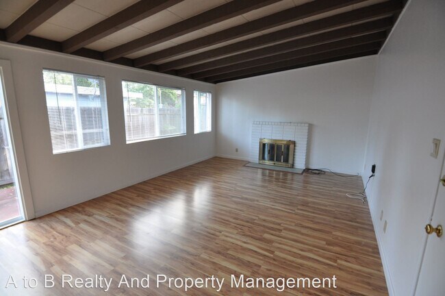 Foto del edificio - 3 br, 2 bath House - 1113 Poinciana Dr