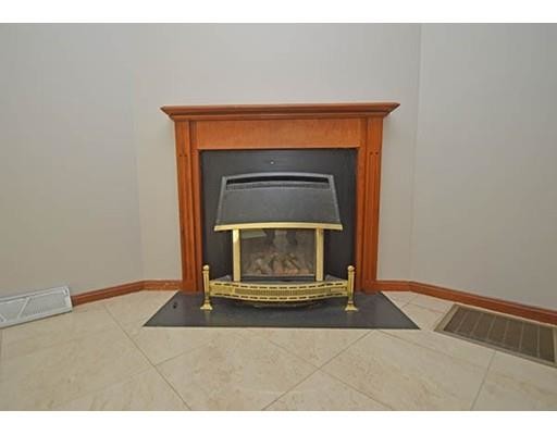 Foto del edificio - 145 Mercury Terrace