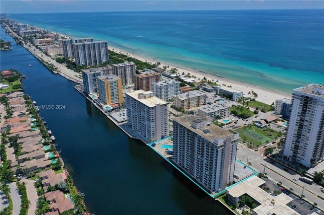 Foto del edificio - 1600 S Ocean Dr