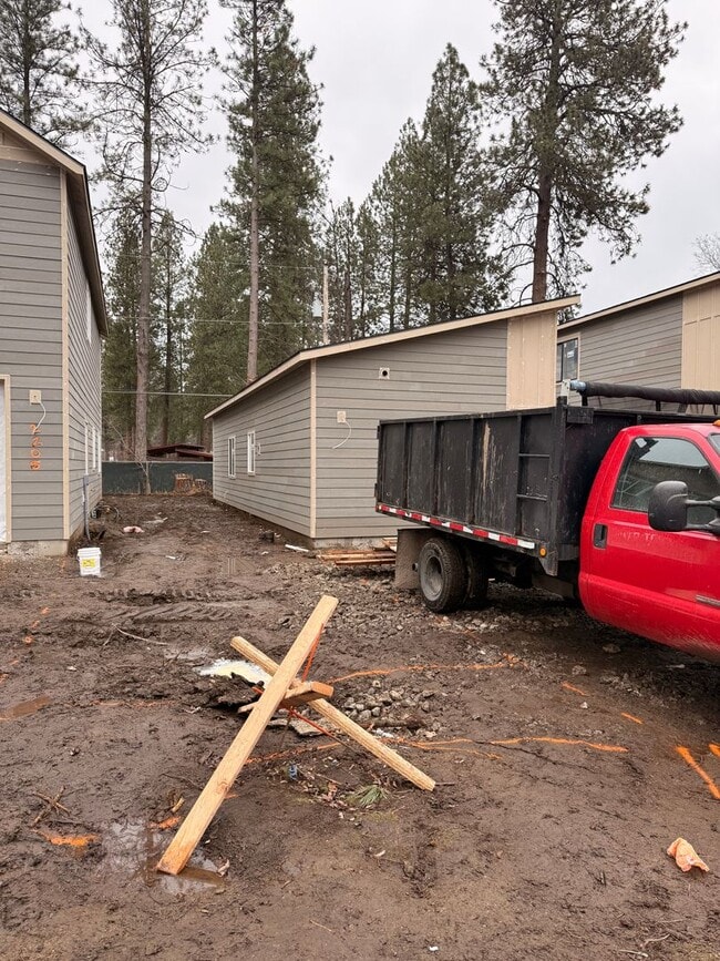 Building Photo - Home Downtown CDA!