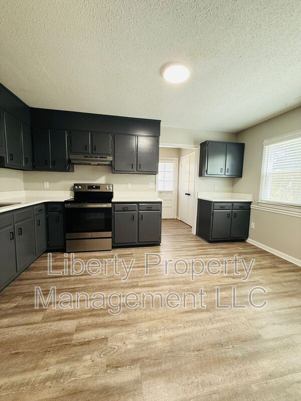 Building Photo - 1002 Ryder Ct