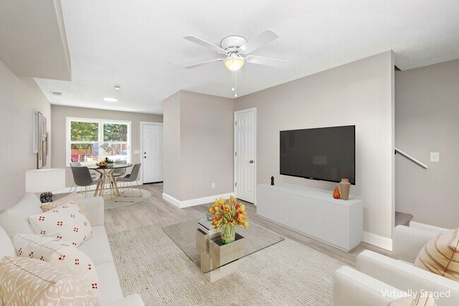 Building Photo - Affordable 2-Bedroom Apartment in Sumter, SC – Pinedale Apartments