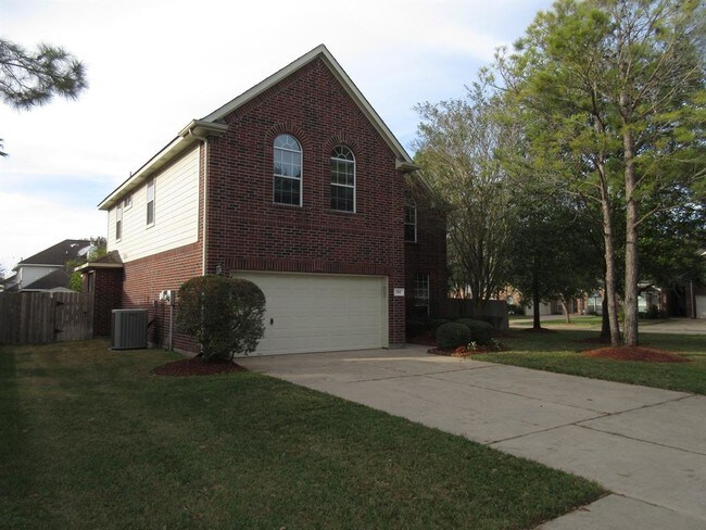 Building Photo - 515 Richter Ln