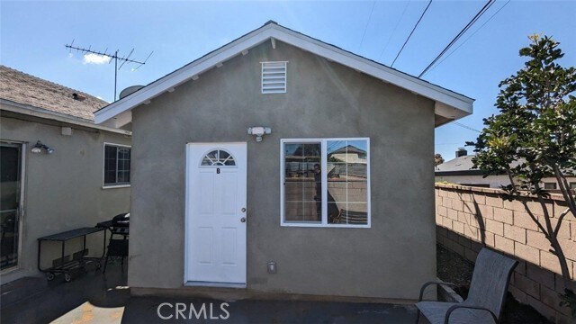 Building Photo - 11837 Daphne Ave