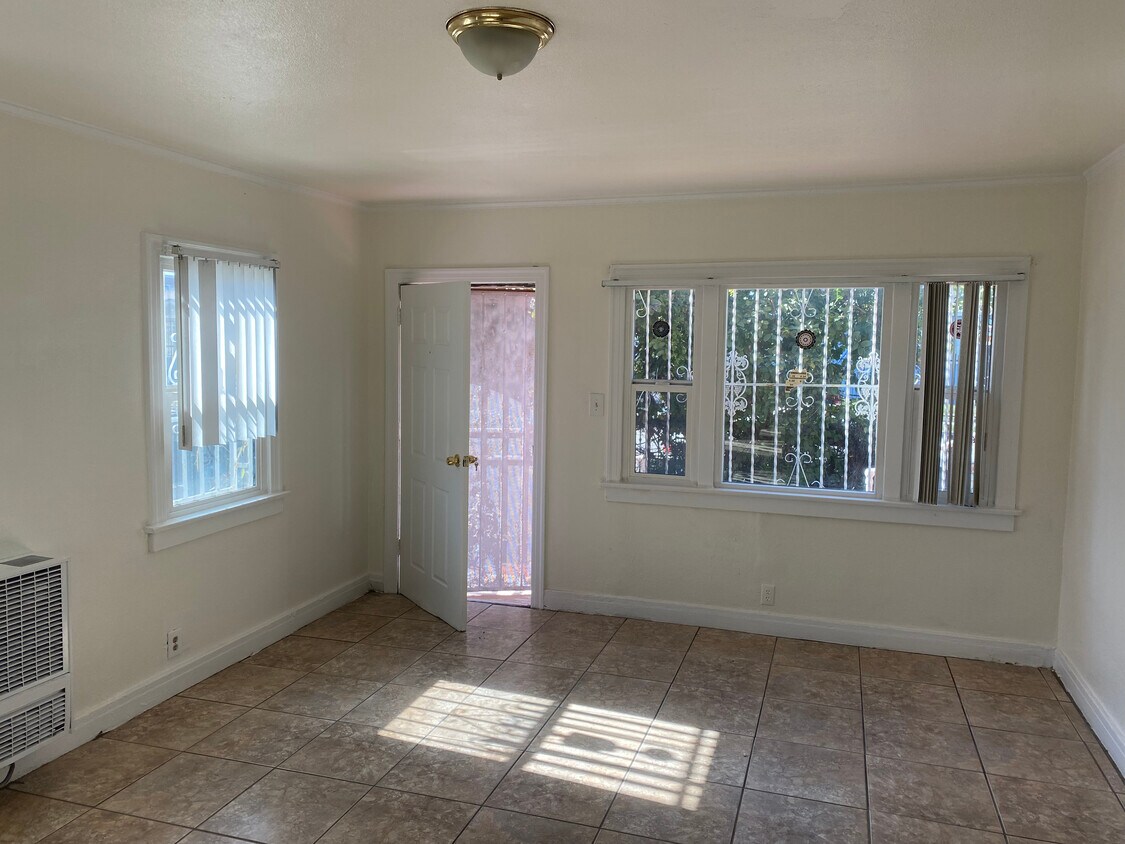 3 Apartments under 1,500 for Rent in Compton, CA Westside Rentals