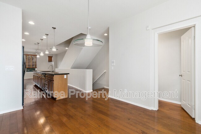 Foto del edificio - 1162 Elfin Forest Rd W