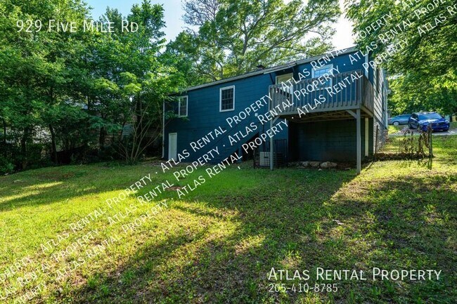 Building Photo - 929 5 Mile Rd