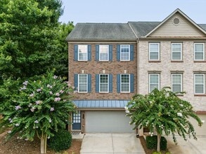 Building Photo - 5756 Pine Oak Dr NW