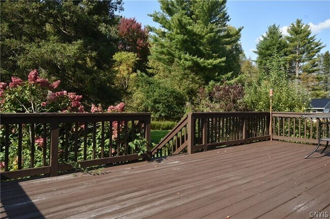 Foto del edificio - 965 West St