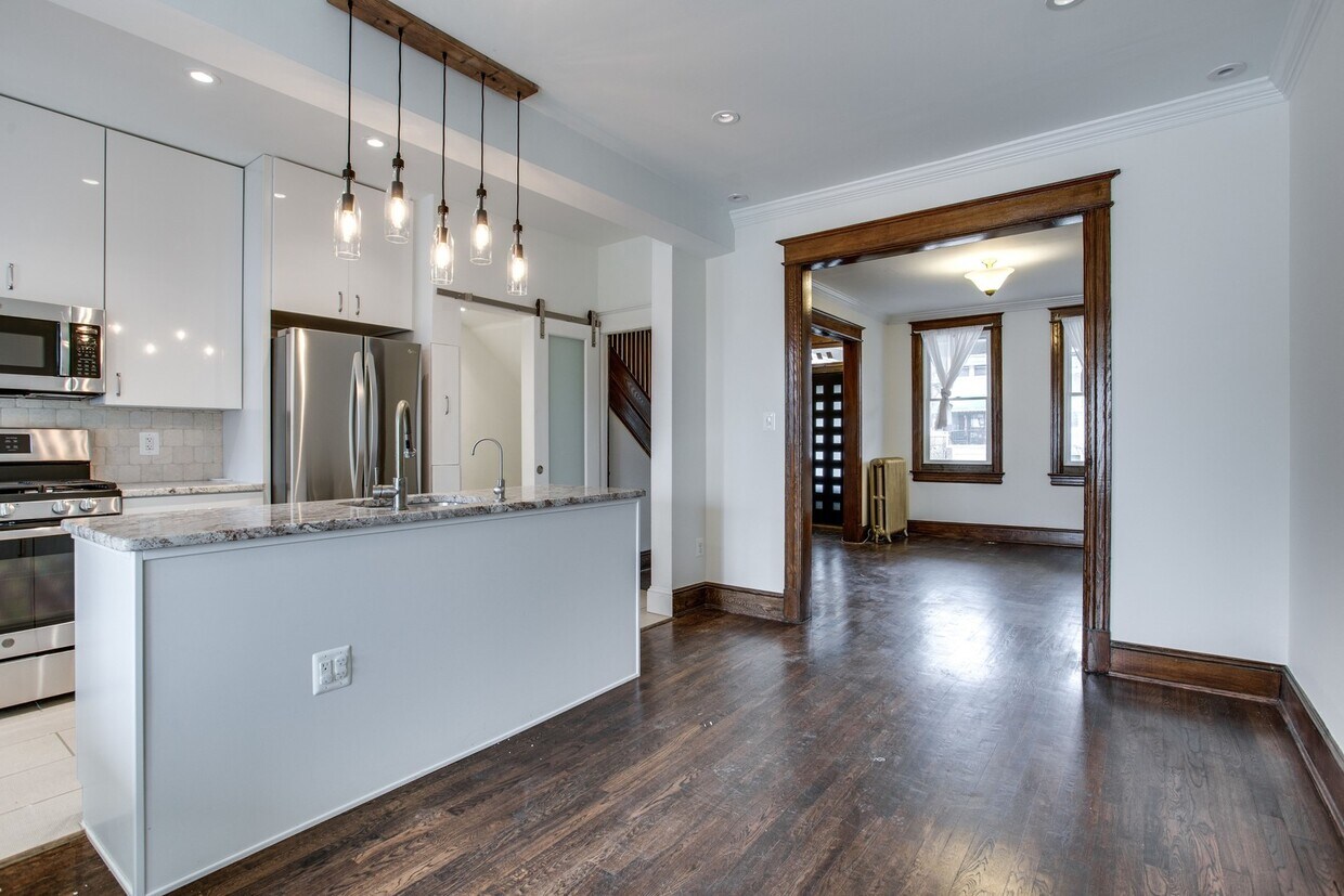 Foto principal - 702 Ingraham St NW