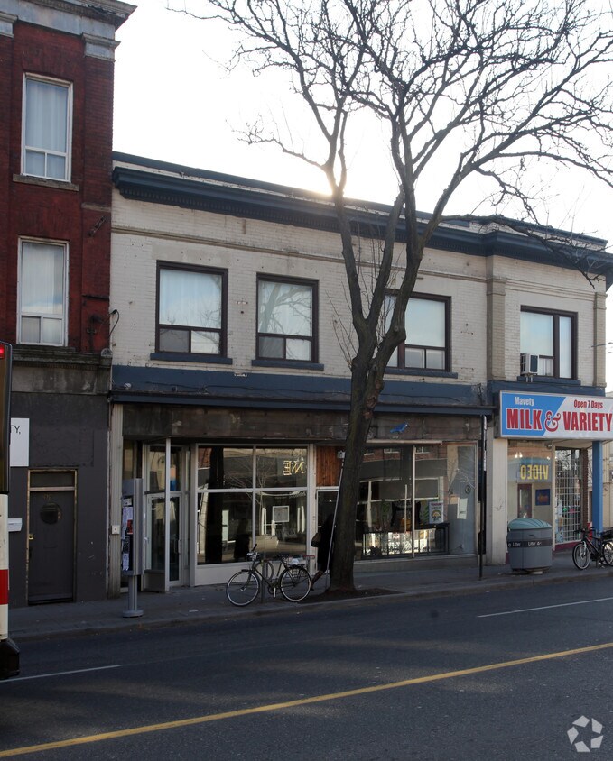Photo principale - 2881-2885 Dundas St W