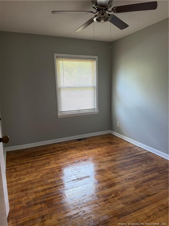 Foto del edificio - 3204 Brinkley Dr