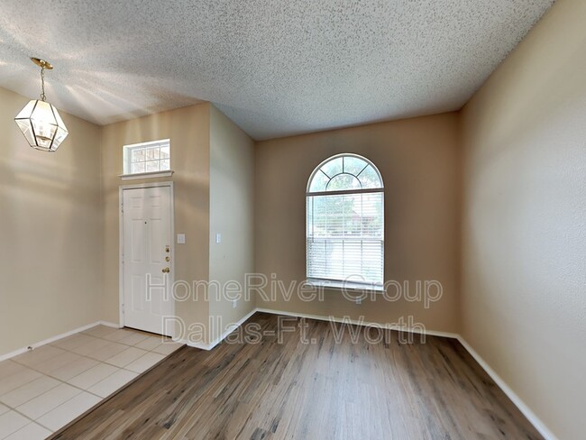 Building Photo - 7190 Juniper Dr