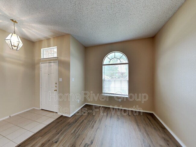 Foto del edificio - 7190 Juniper Dr