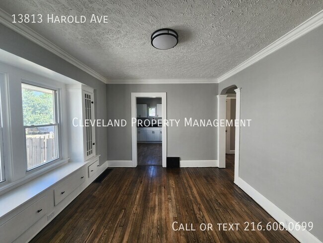 Foto del edificio - 13813 Harold Ave