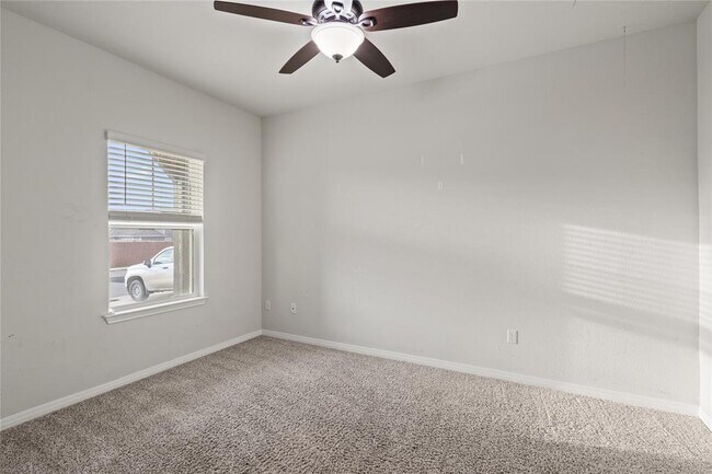 Foto del edificio - 204 Jordan Vly Dr