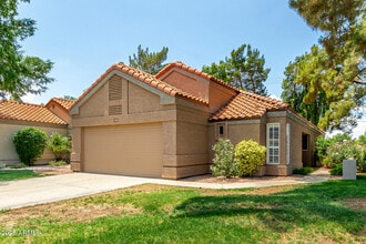 Building Photo - 11860 N 40th Way