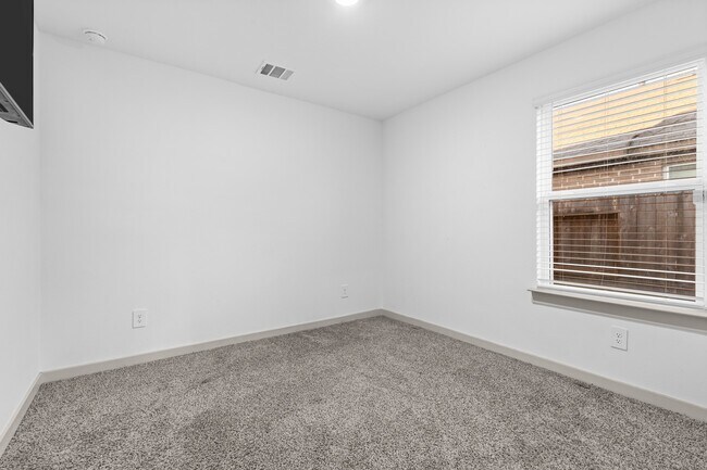 Foto del edificio - 5014 Pne Hvn Ln