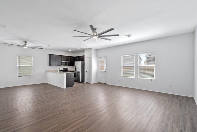 Foto del edificio - 290 Mica Trl