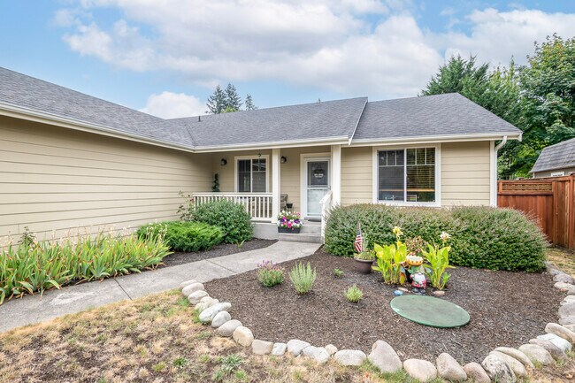 Building Photo - 15815 Yelm Terra Way SE